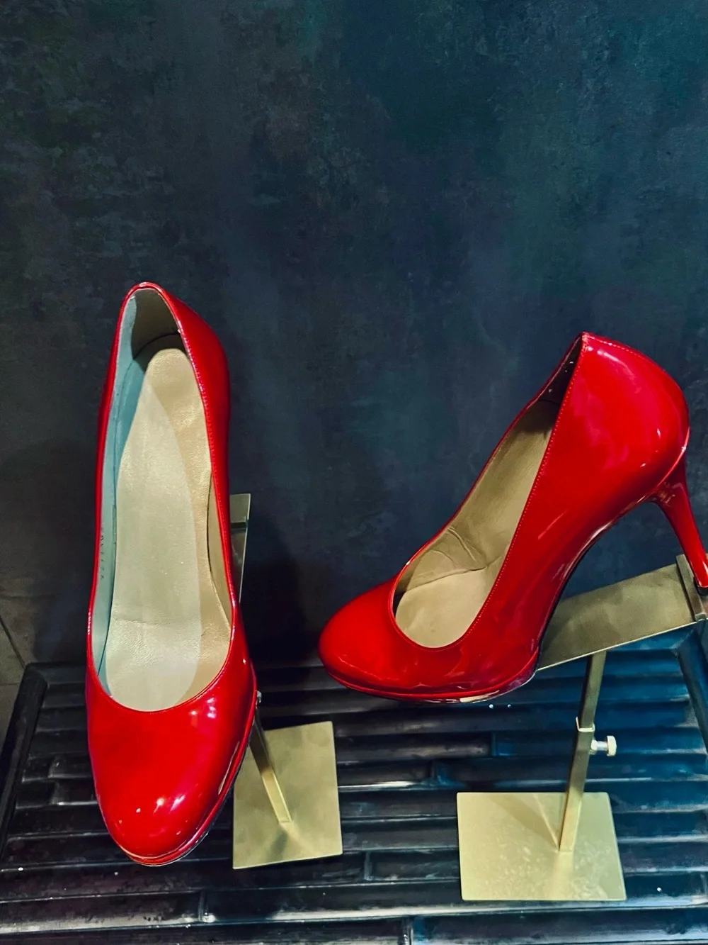 Stuart Weitzman Red Patent Leather  Pumps